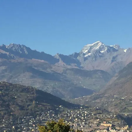 Maison D'antan Ad Uso Turistico Vda Charvensod N 0022 *