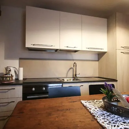 아파트 Maison D'antan Ad Uso Turistico Vda Charvensod N 0022 아오스타