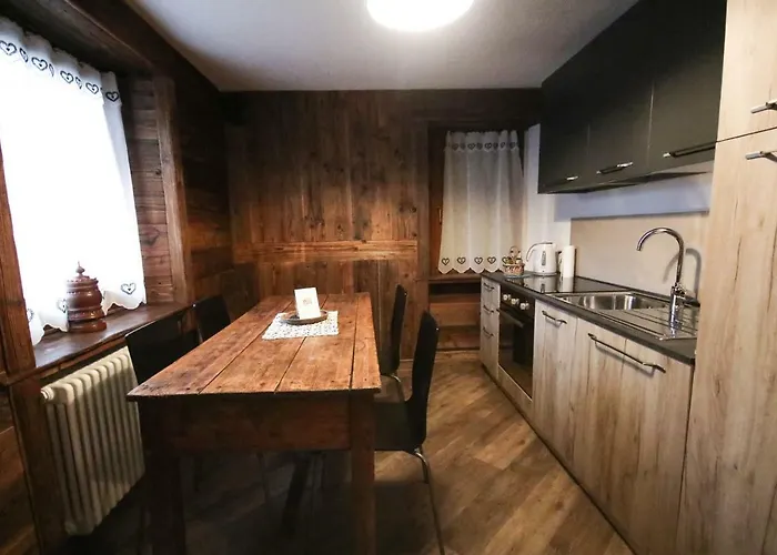 아파트 Maison D'antan Ad Uso Turistico Vda Charvensod N 0022