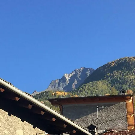 Maison D'antan Ad Uso Turistico Vda Charvensod N 0022