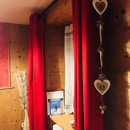 Maison D'antan Ad Uso Turistico Vda Charvensod N 0022 Apartman *